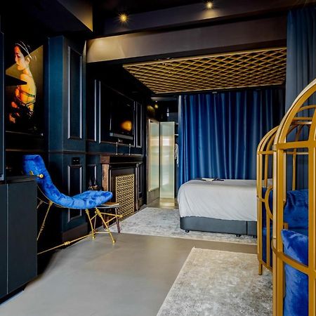 Suite Shibari By Justine Apartments Sobria Elegante Y Pecaminosa Apartamento Turistico En Madrid Rio Екстер'єр фото